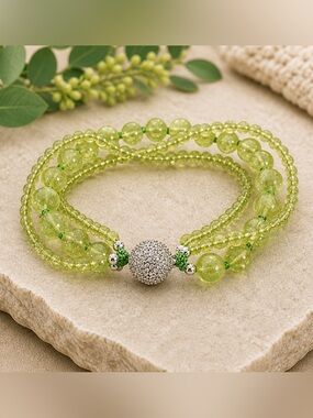 Peridot Magnetic Beaded Bracelet – 7.5 inches
